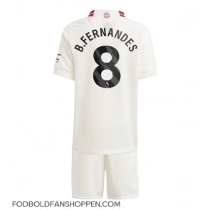 Manchester United Bruno Fernandes #8 Tredjetrøje Børn 2023-24 Kortærmet (+ Korte bukser)